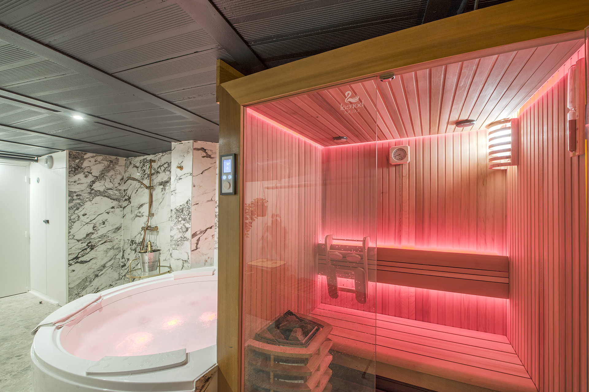 24 sauna